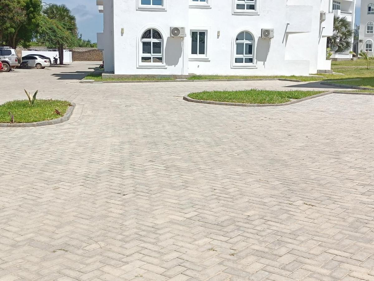 Havenhouse Kijani - 1 Bedroom Beach Apartment With Swimming Pool Malindi Eksteriør bilde