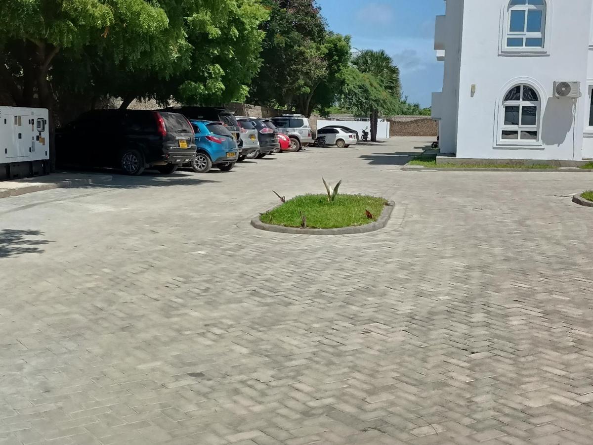 Havenhouse Kijani - 1 Bedroom Beach Apartment With Swimming Pool Malindi Eksteriør bilde